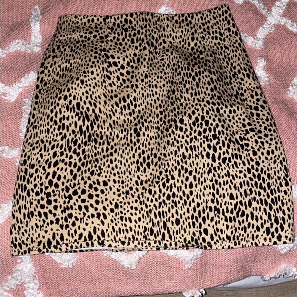 brandy melville skirt
